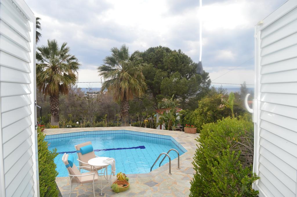 Villa Suites Lagonisi Luxury 外观 照片
