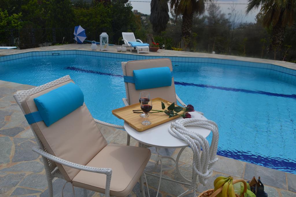 Villa Suites Lagonisi Luxury 外观 照片