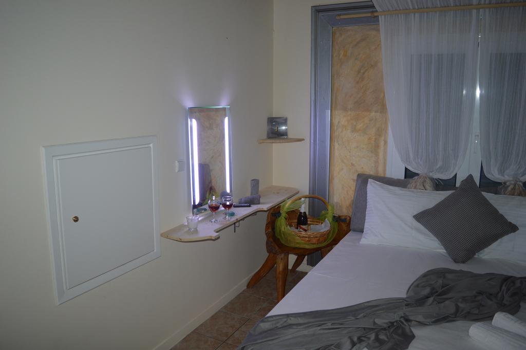 Villa Suites Lagonisi Luxury 外观 照片